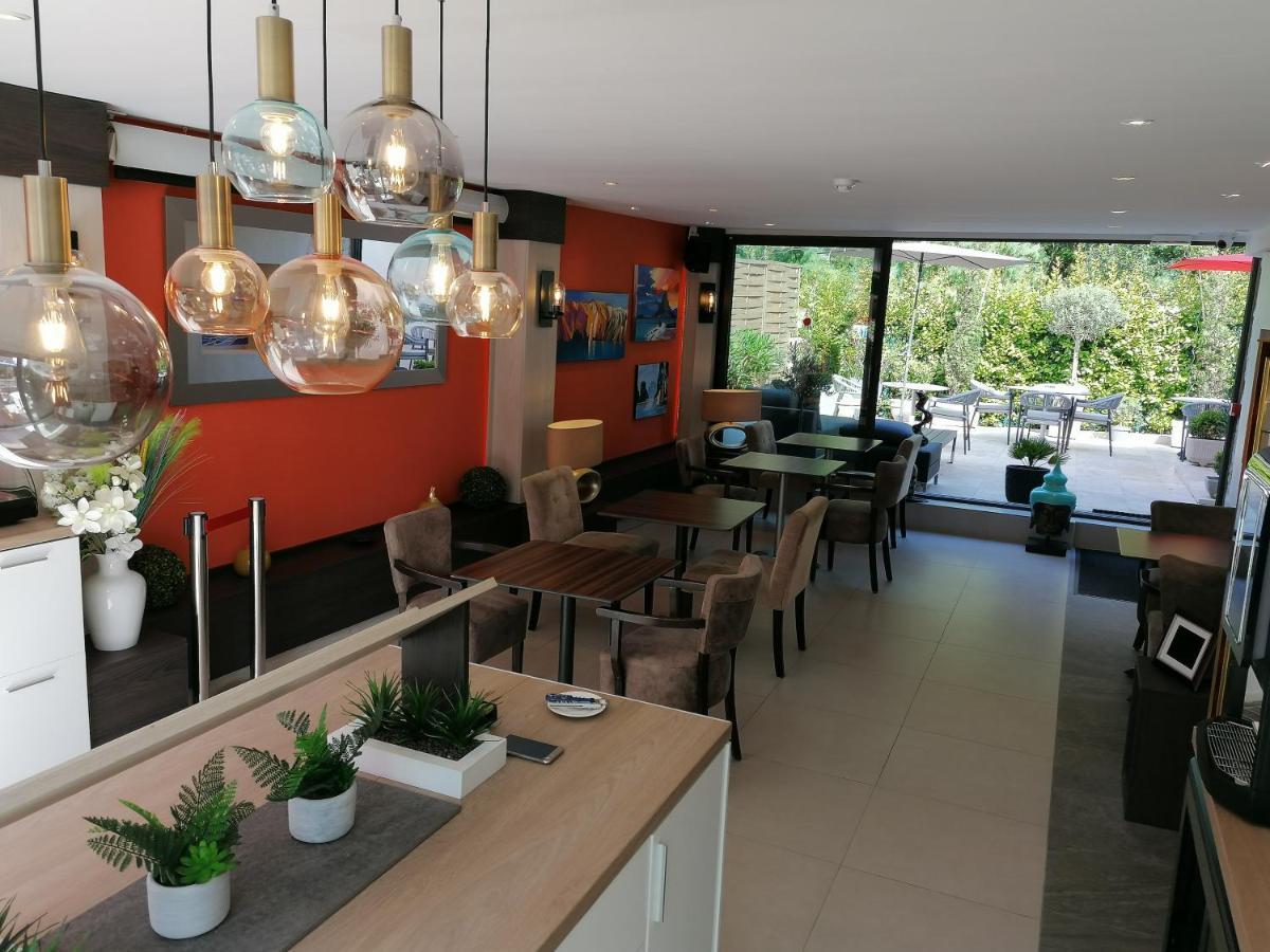 Hotel Miramar- Cap D'Antibes - La Garoupe Plage Exteriör bild